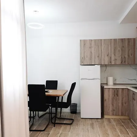 101 Cirk Apartman
