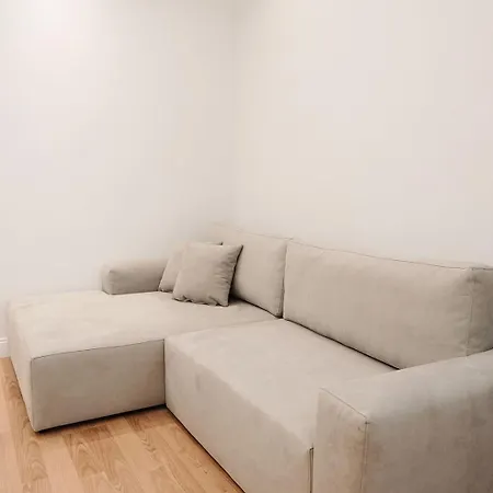 101 Cirk Apartman Tirana